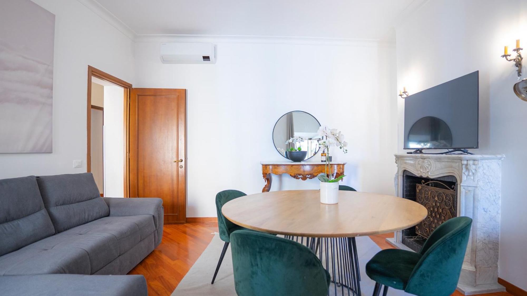 Piazza Navona Elegant And Central Three-Room Apt Rome Exterior photo
