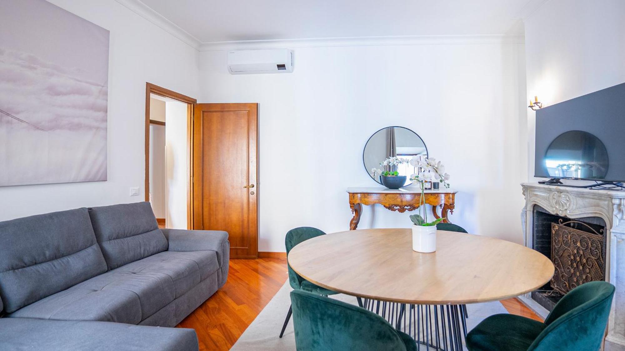 Piazza Navona Elegant And Central Three-Room Apt Rome Exterior photo
